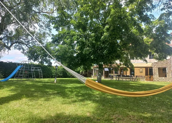 Maison En Vendee Avec Piscine Holiday home Corpe