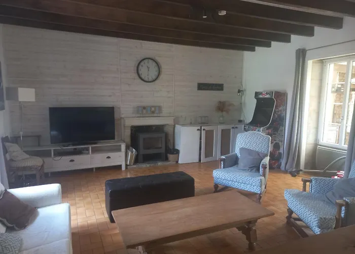 Maison En Vendee Avec Piscine Holiday home *